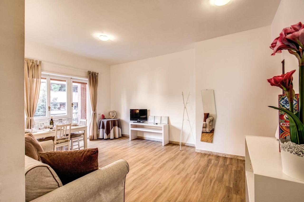 Aura Paradise Apartment Рим Екстериор снимка